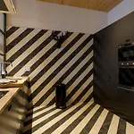 Guestready - Downtown Design Apartmán *