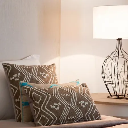 Guestready - Downtown Design Апартаменти *